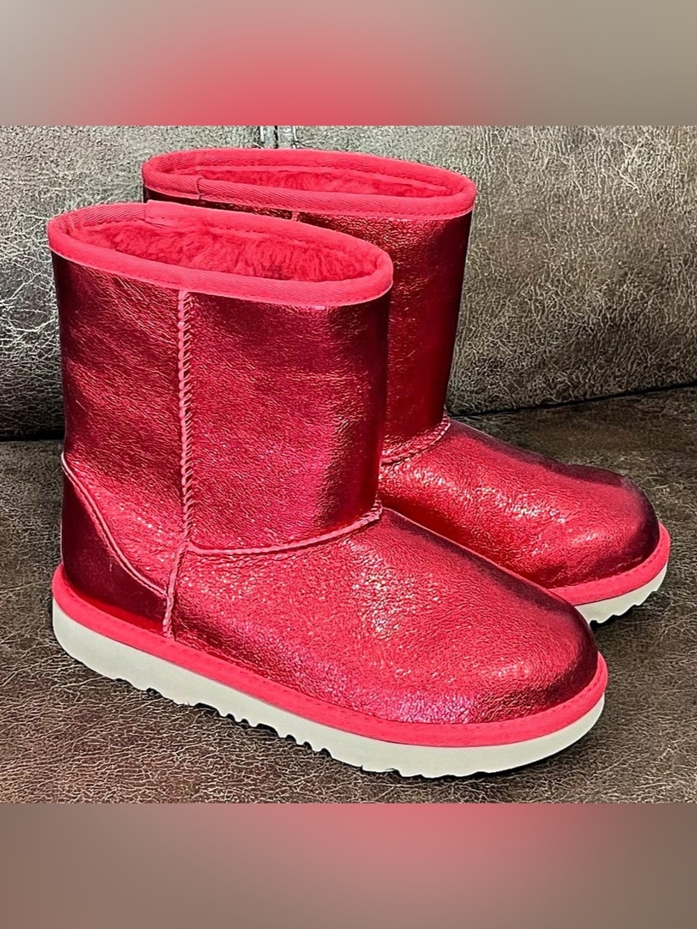 Kid's UGG CLASSIC II METALLIC SPARKLE RED BOOTS- Size 3  1125372K New Authentic